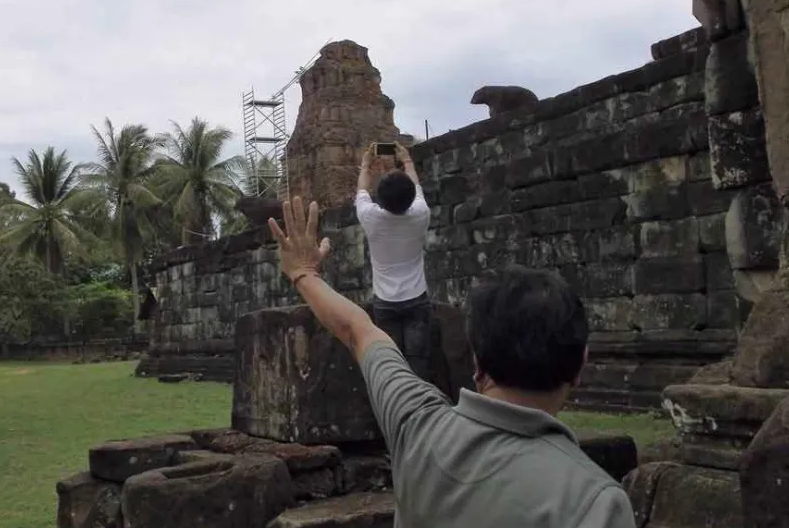 image alt tag goes here